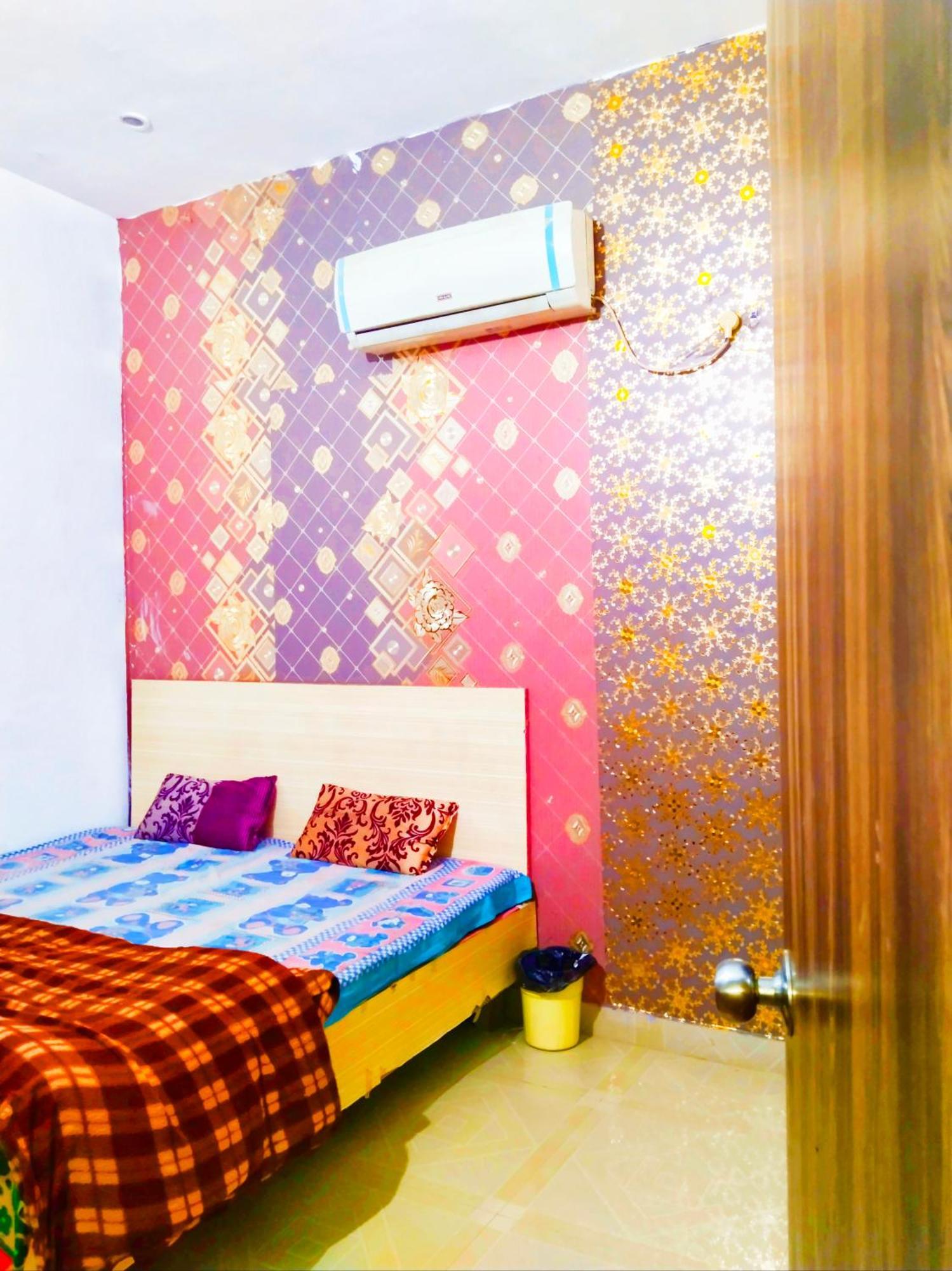 Balaji Homestay Mathura In Vrindavan Extérieur photo